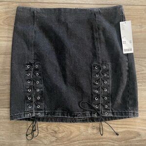 BDG Urban Outfitters XS skirt *Brand New, Tags On*